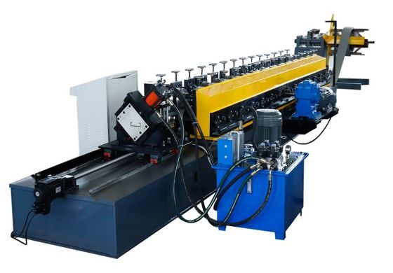 7.5KW ρόλος Γ Purlin που διαμορφώνει υδραυλικό Punching καναλιών μηχανών Γ